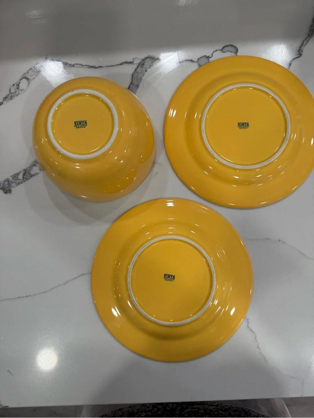Yellow Vista 6.5” Bowl and Two 9” Plate Dinnerware